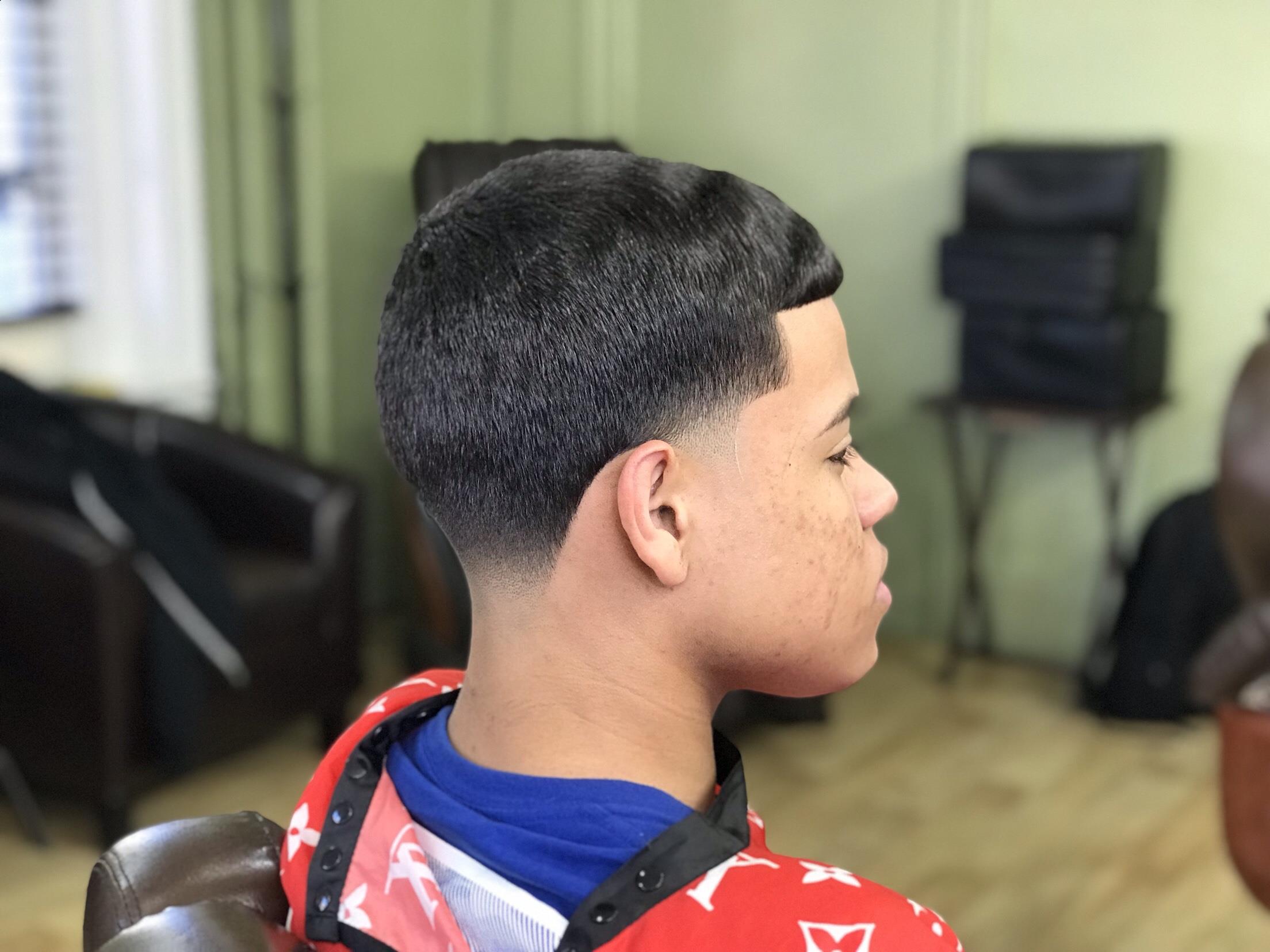 How a Lancaster city barber cut a 76er's hair and weathered the